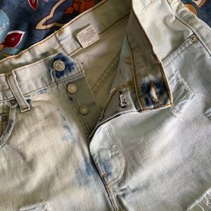 Levi's• Bleached wash Jean Shorts